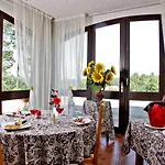 Logis Hotel Le Tropicana Hotel