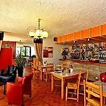 Logis Hotel Le Tropicana Hotel Douville