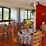 Logis Hotel Le Tropicana 3* Douville