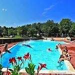 Logis Hotel Le Tropicana Douville