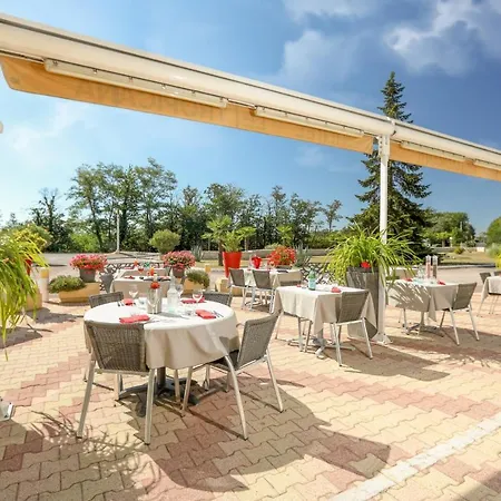 Restaurant Logis Le Tropicana Hotel