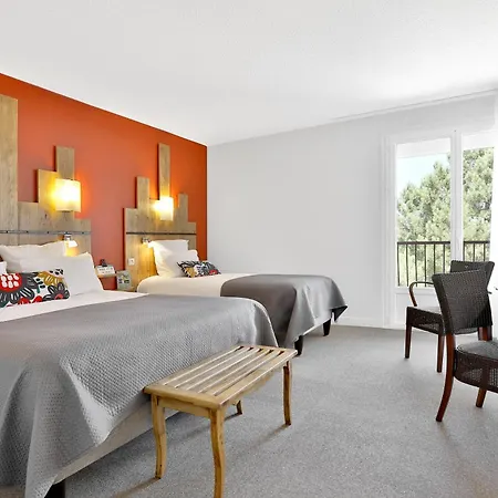 Logis Le Tropicana 3*