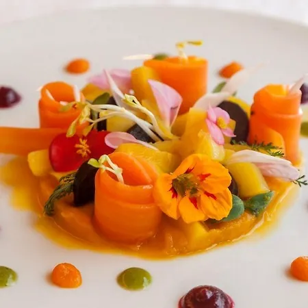 Hotel Logis Le Tropicana 3*