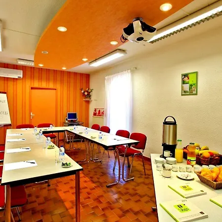 Logis Le Tropicana Douville
