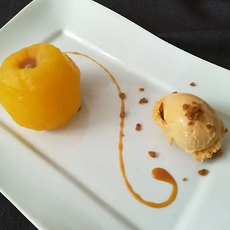Logis Le Tropicana Hotel