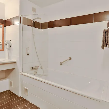 Logis Le Tropicana 3* Douville