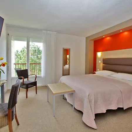 Hotel Logis Le Tropicana
