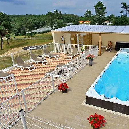 Restaurant Logis Le Tropicana Hotel 3*