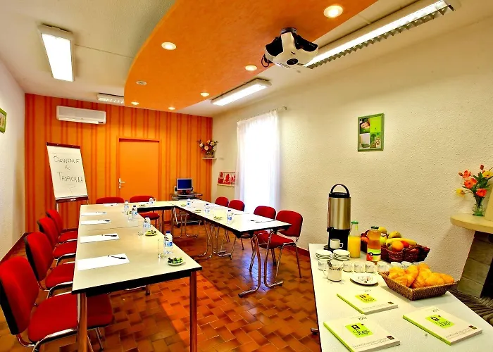 Logis Hotel Le Tropicana Douville