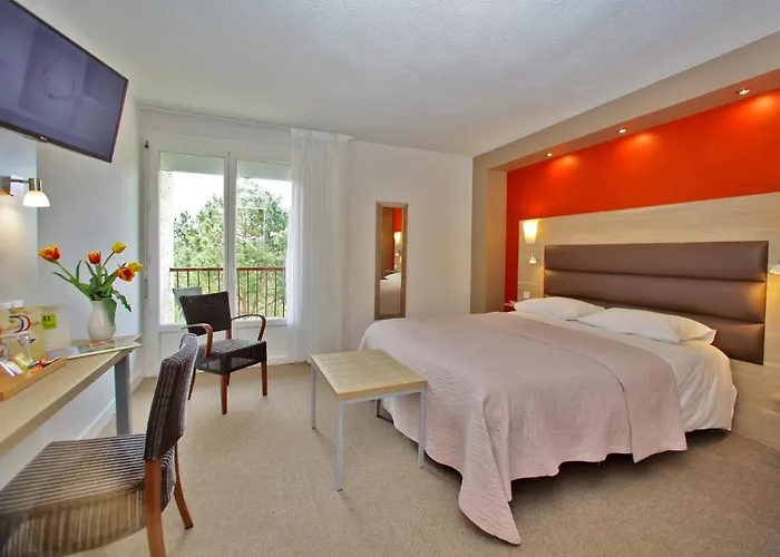 Hotel Logis Hotel Le Tropicana